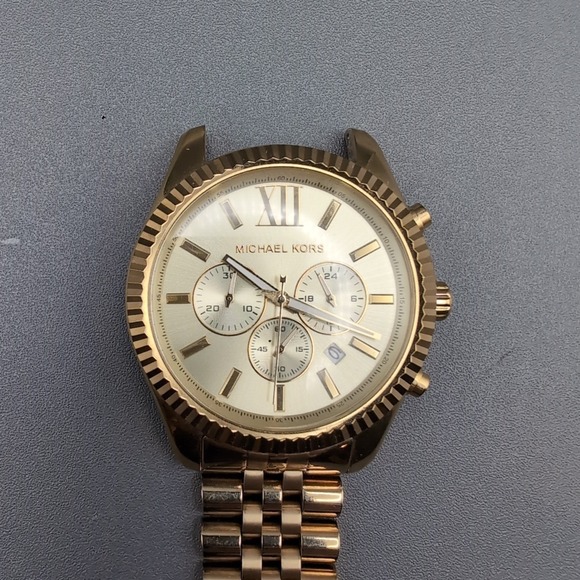 Michael Kors Lexington MK‑8281 Gold Tone Chronograph Watch WORKS - BAND REPAIR - Picture 1 of 7